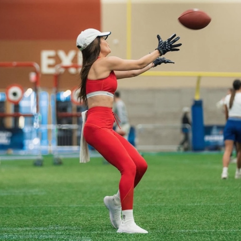 Wilson Matching Set Sports Bra & Leggings